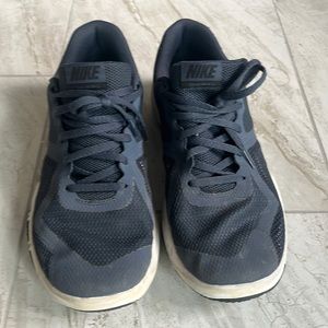 Nike tennis shoes